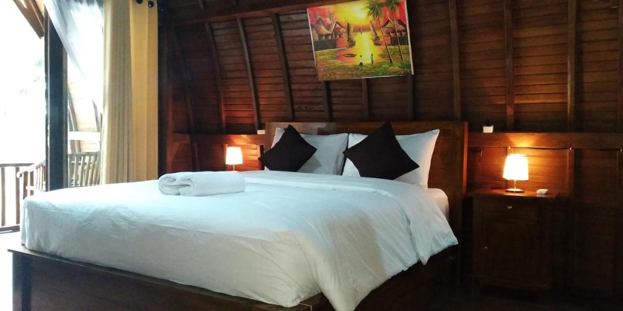 Coconut Hill Cottage Batununggul Exterior foto