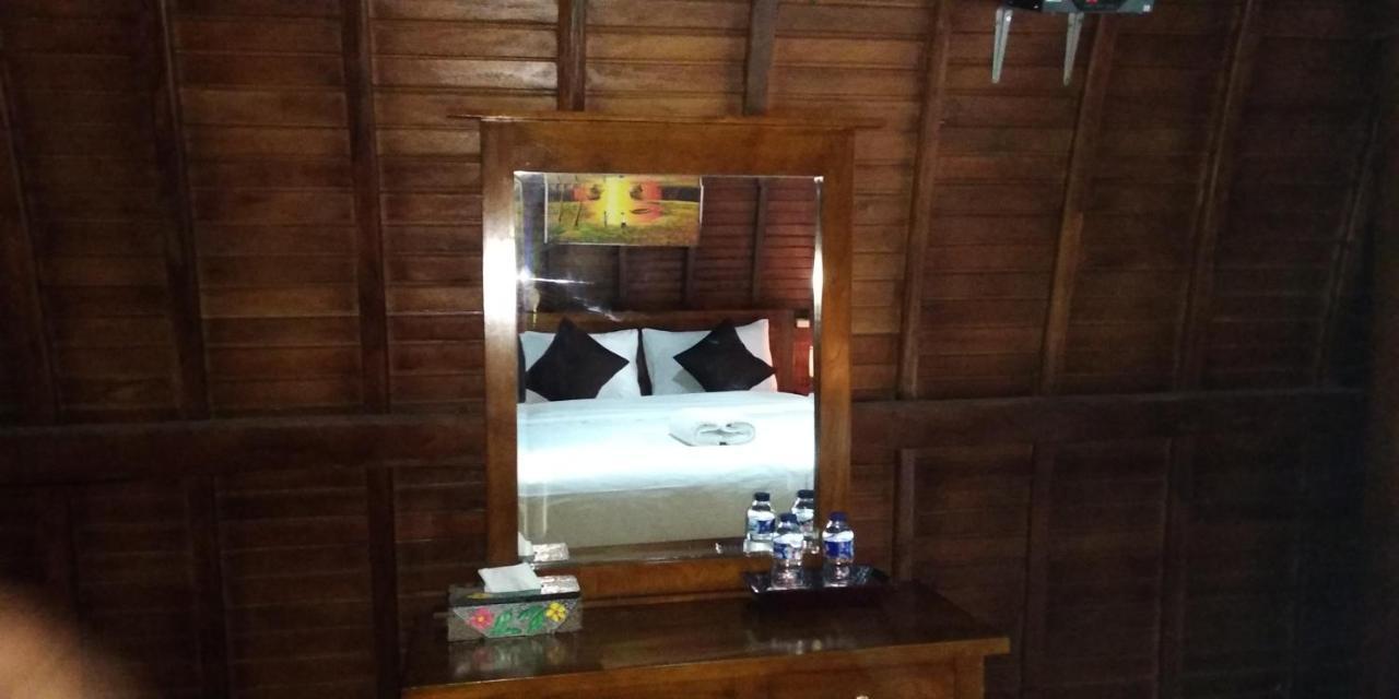 Coconut Hill Cottage Batununggul Exterior foto