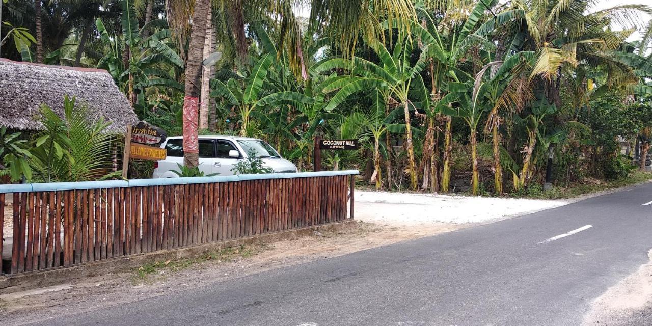 Coconut Hill Cottage Batununggul Exterior foto