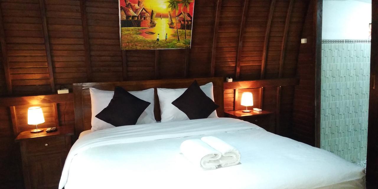 Coconut Hill Cottage Batununggul Exterior foto